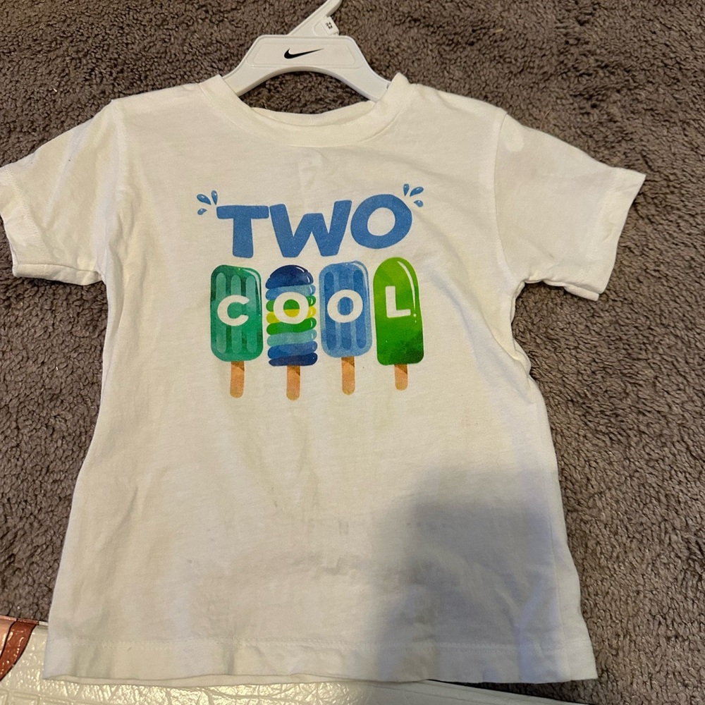 Nike White and Blue Short Sleeve Tee